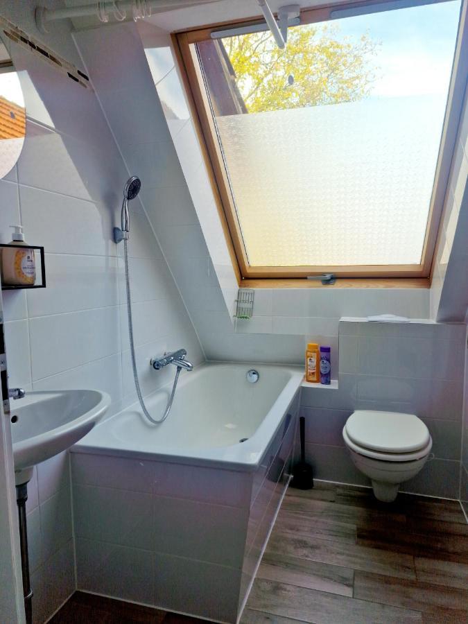 Apartment With Parking In Berlin 11 Bagian luar foto